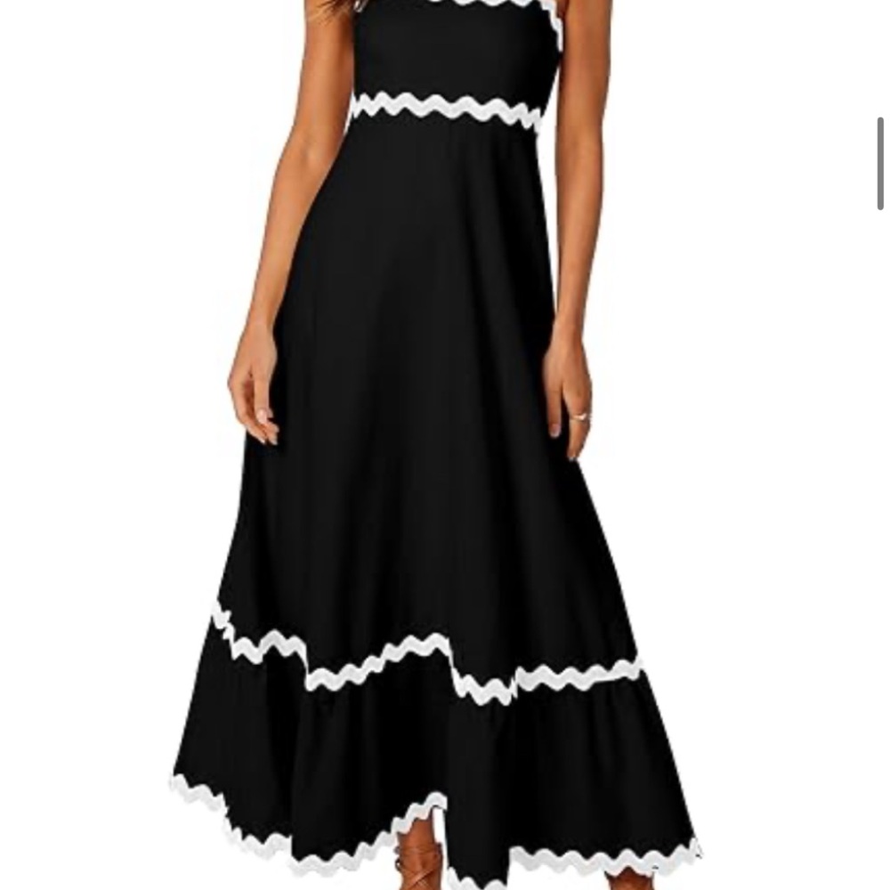 Elegant Black and White Maxi Dress